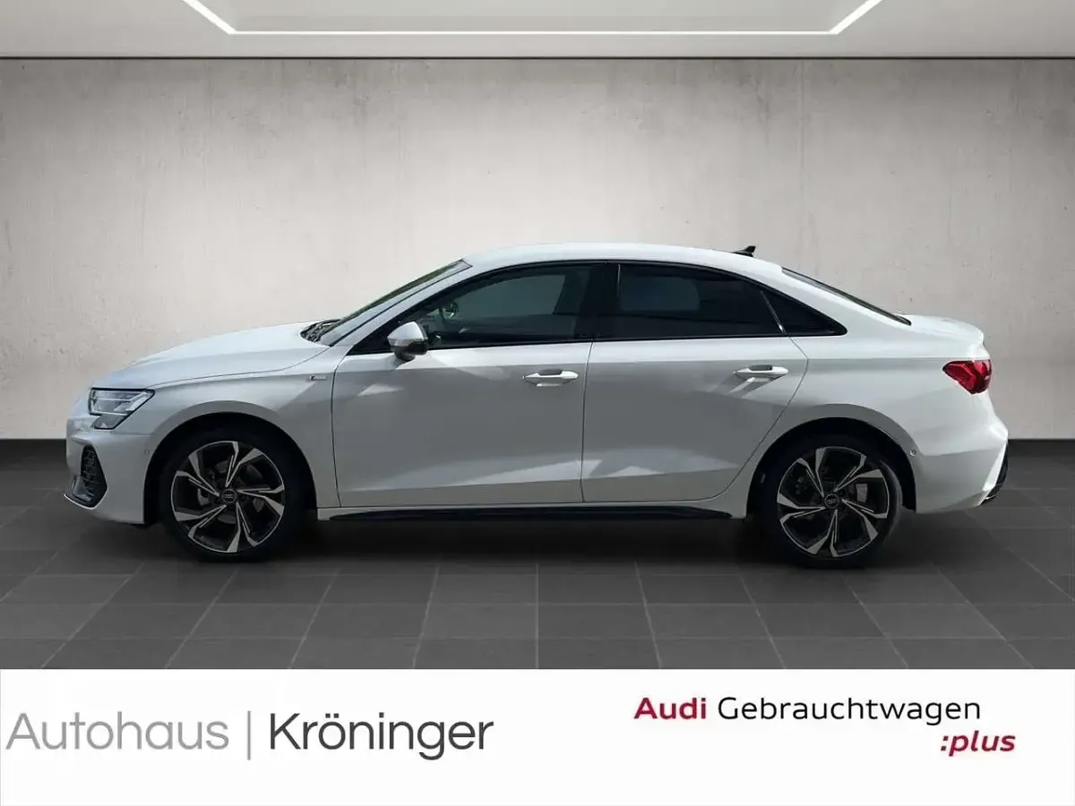 Gebraucht Audi A3 S-Line 116 PS (85 kW) 2025 Weiß Limousine