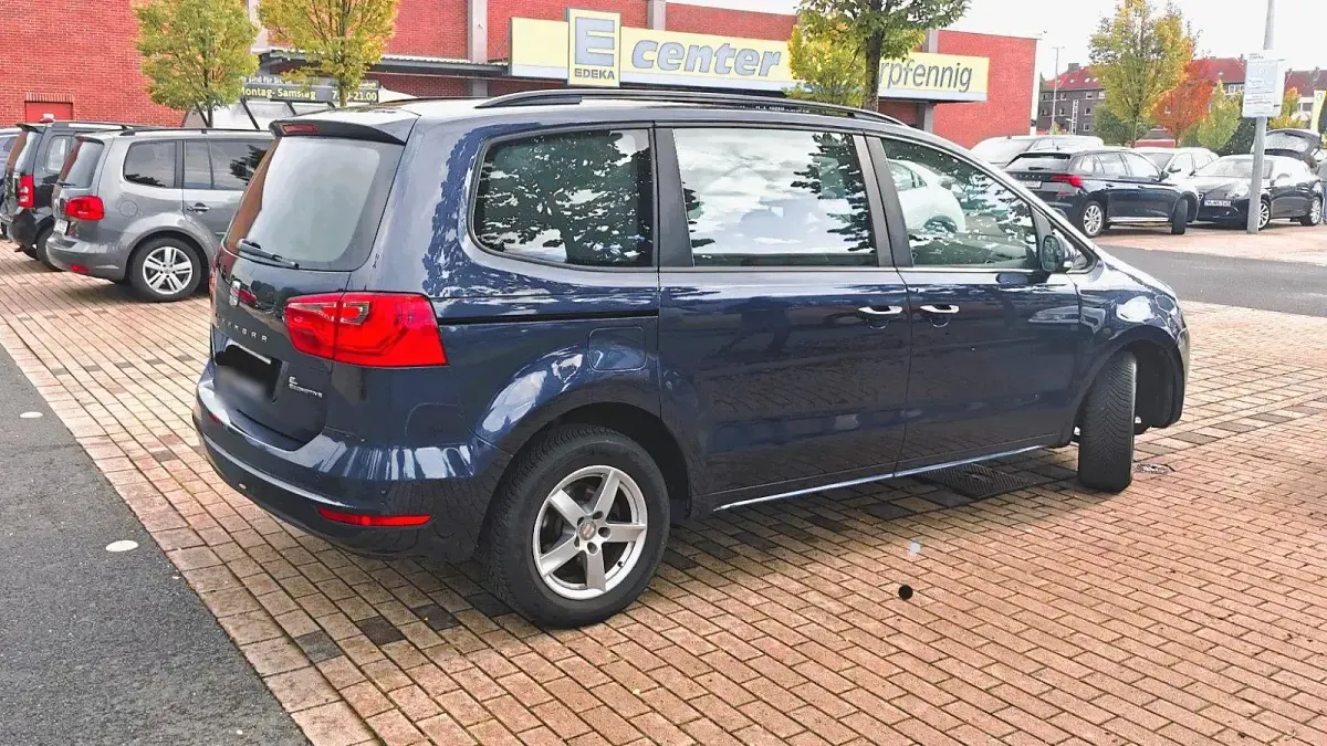 Gebraucht Seat Alhambra 140 PS (102 kW) 2011 Blau Van / Kleinbus
