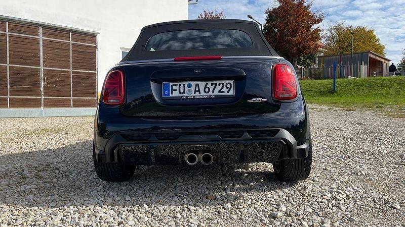 Gebraucht Mini John Cooper Works 231 PS (169 kW) 2021 Schwarz Kleinwagen