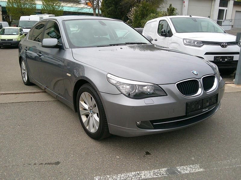 Second-hand BMW 520 Advantage 177 CP (130 kW) 2009 Gri Berlinǎ