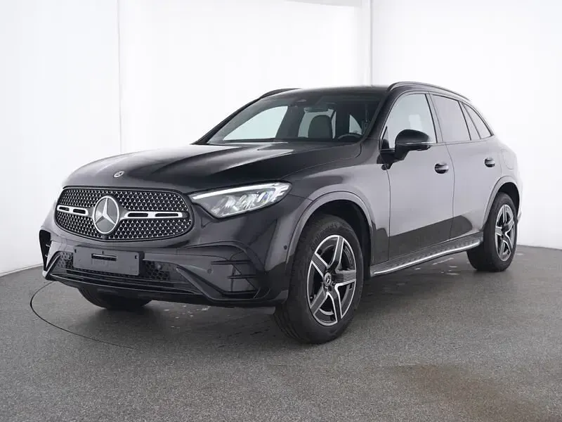 Gebraucht Mercedes GLC300 AMG 204 PS (150 kW) 2025 Metalliclack obsidianschwarz SUV