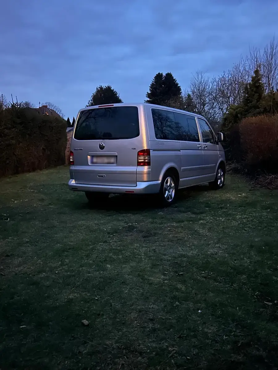 Gebraucht VW Multivan 179 PS (131 kW) 2006 Silber Van / Kleinbus