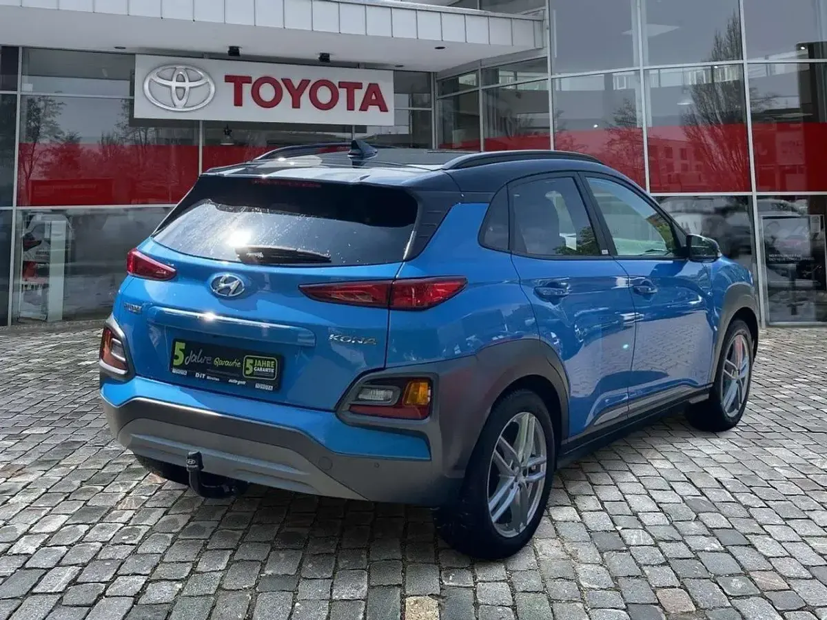 Gebraucht Hyundai Kona Premium 177 PS (130 kW) 2020 Blue lagoon / phantom black / mic (metallic) SUV