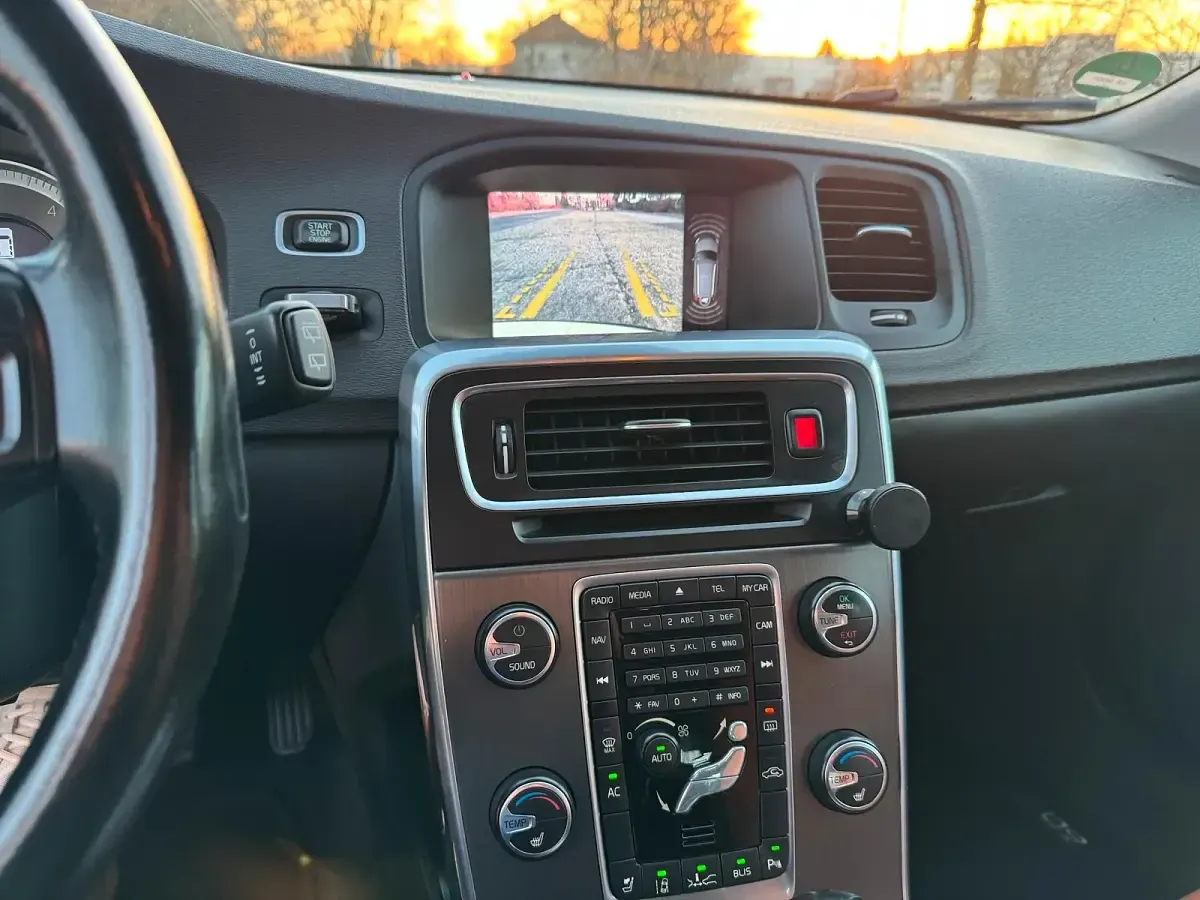 Gebraucht Volvo V60 215 PS (158 kW) 2012 Kombi