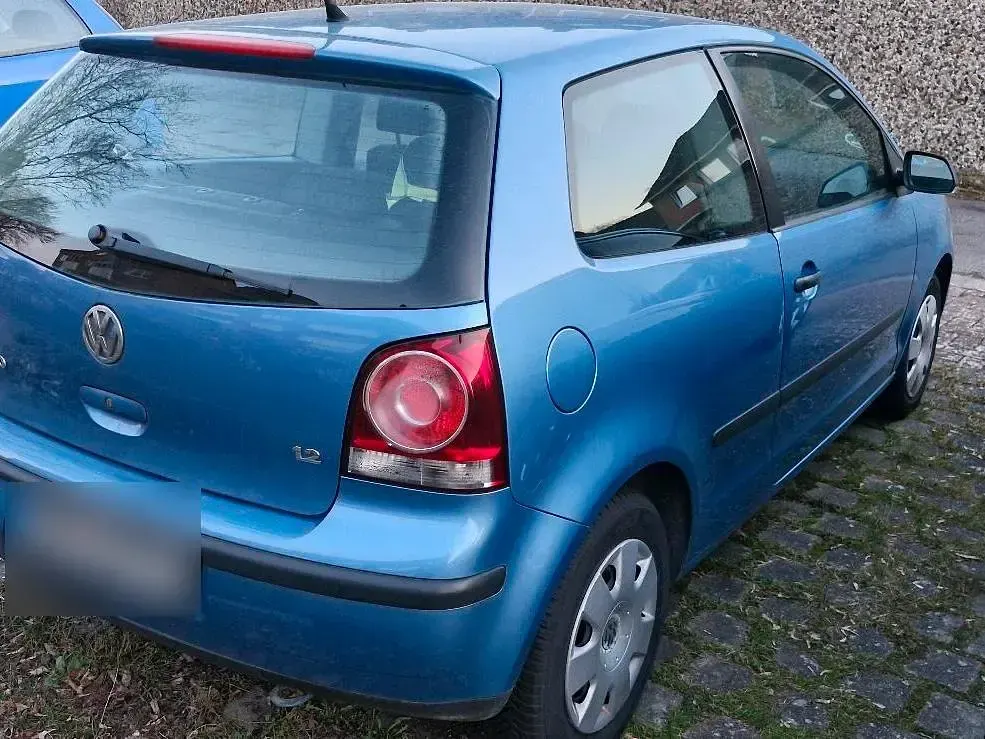 Gebraucht VW Polo 63 PS (46 kW) 2006 Blau Kleinwagen
