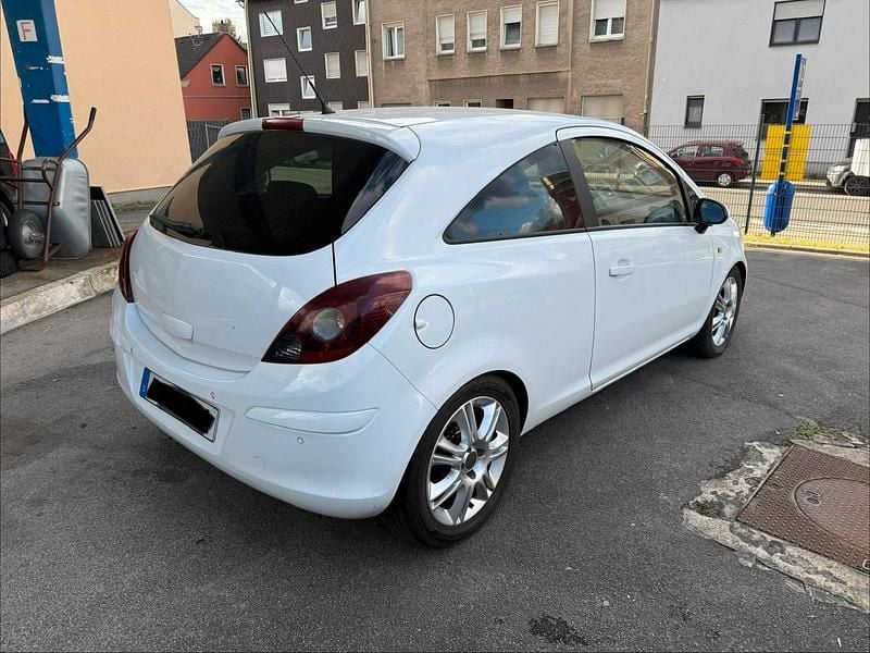 Gebraucht Opel Corsa 69 PS (50 kW) 2013 Weiß Kleinwagen