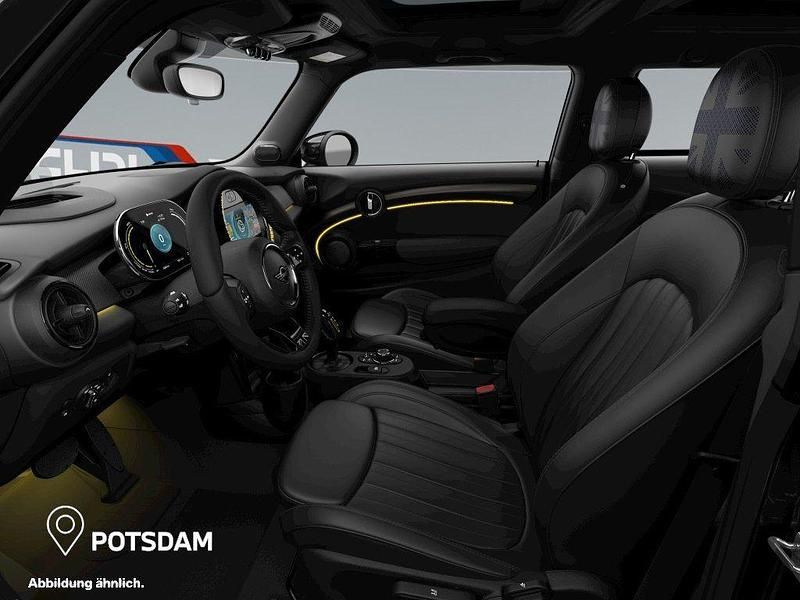 Gebraucht Mini Cooper SE 135 kW (184 PS) 2022 Schwarz Kleinwagen