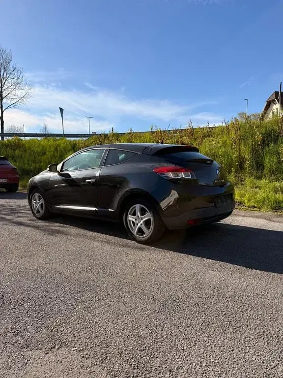 Occasion Renault Mégane Dynamique 110 ch (80 kW) 2009 Noir Coupé