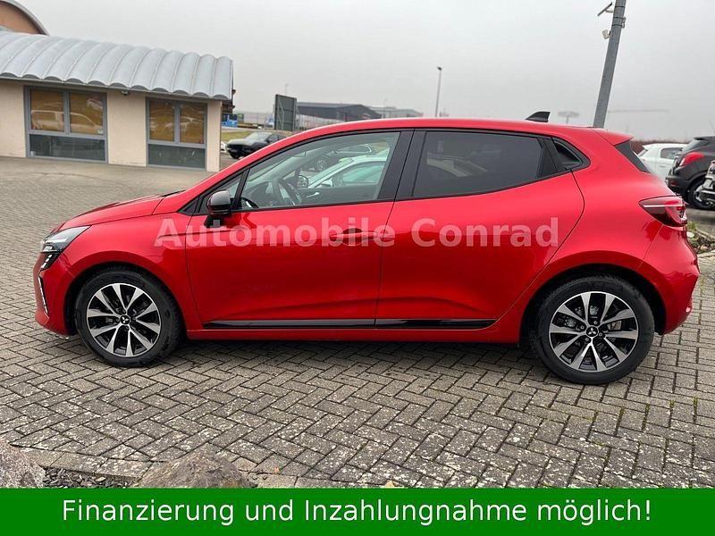 Gebraucht Mitsubishi Colt Plus 91 PS (66 kW) 2025 Rot Limousine