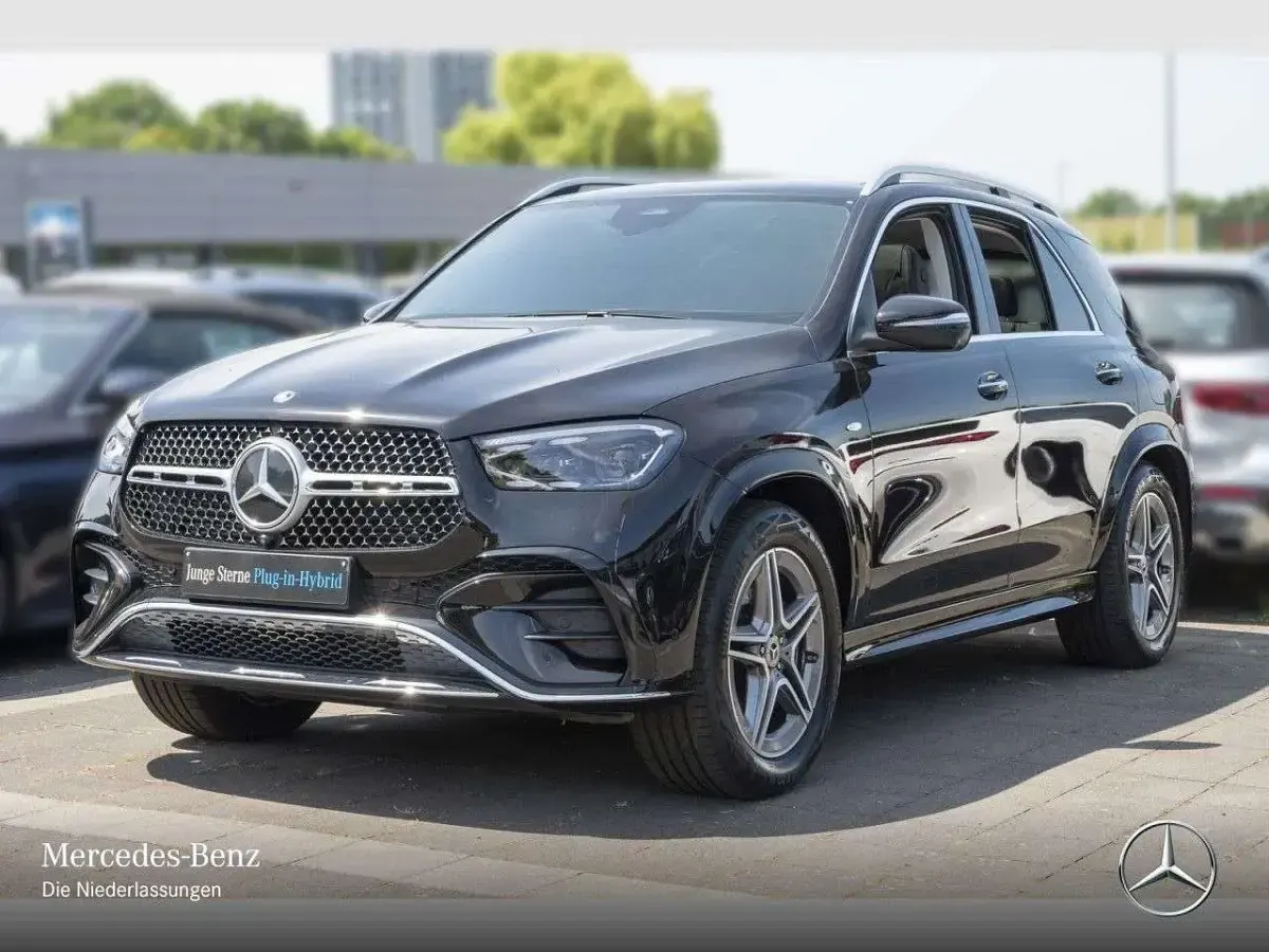 Gebraucht Mercedes GLE400 AMG 252 PS (185 kW) 2025 Obsidianschwarz SUV