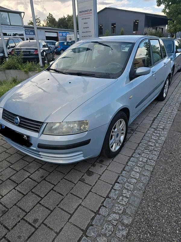 Andere farben Gebraucht 2002 Fiat Stilo Kleinwagen | 400 € (Superpreis) - Bild 1/4