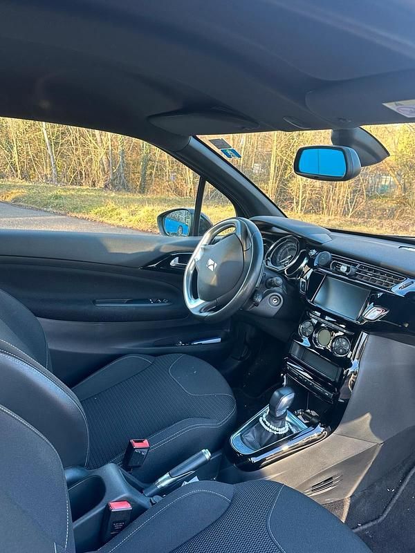 Gebraucht Citroën DS3 110 PS (80 kW) 2019 Silber Coupé