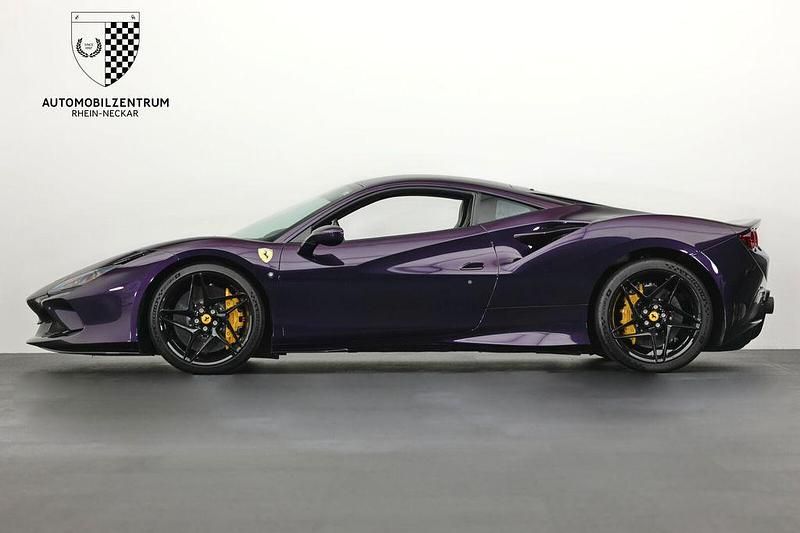 Gebraucht Ferrari F8 721 PS (530 kW) 2022 Violett Coupé