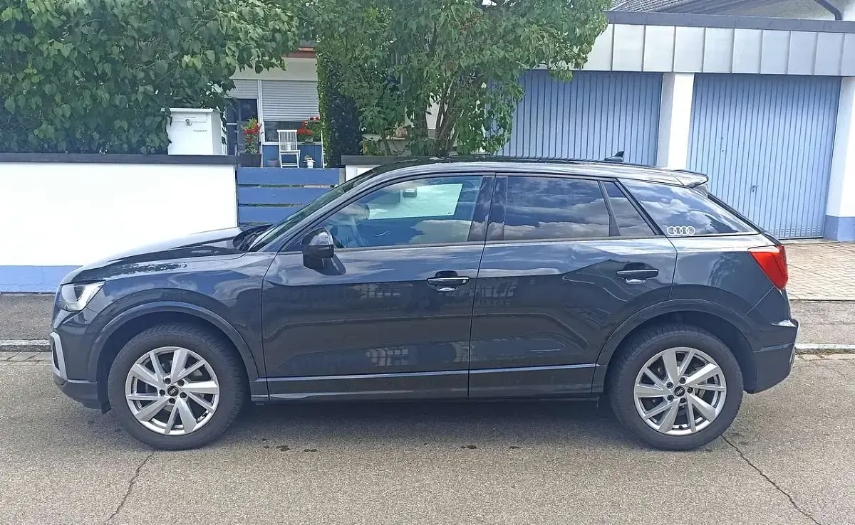 Gebraucht Audi Q2 Advanced 150 PS (110 kW) 2021 Grau SUV