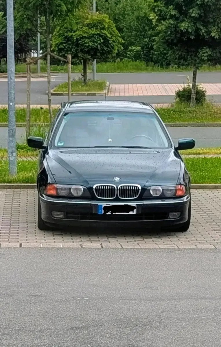 Gebraucht BMW 528 193 PS (141 kW) 1998 Grün Limousine
