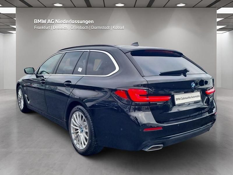 Gebraucht BMW 530e 184 PS (135 kW) 2022 Schwarz Limousine