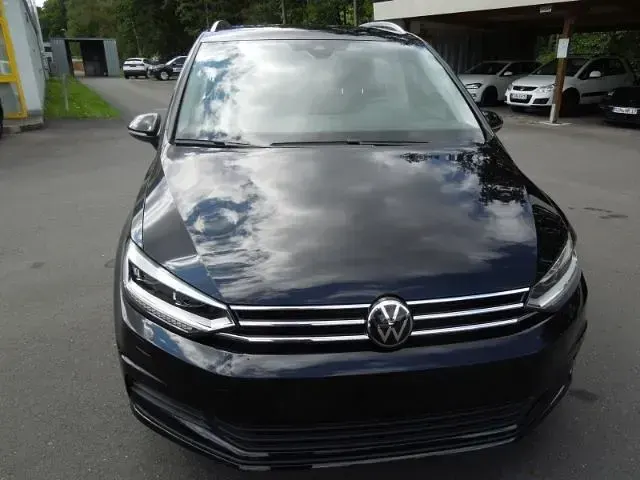 Gebraucht VW Touran 150 PS (110 kW) 2026 Grenadillschwarz Van / Kleinbus