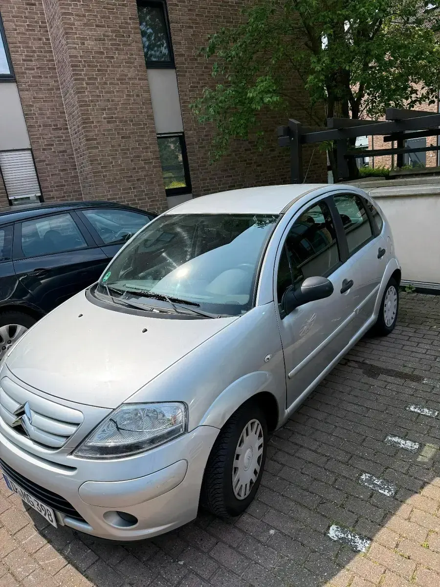 Gebraucht Citroën C3 73 PS (53 kW) 2009 Silber Kleinwagen