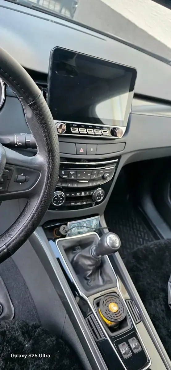 Gebraucht Peugeot 508 Allure 156 PS (114 kW) 2013 Schwarz Limousine