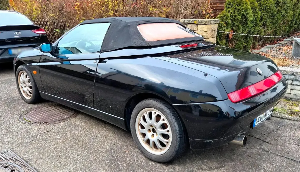 Gebraucht Alfa Romeo Spider 155 PS (114 kW) 1999 Schwarz Cabrio