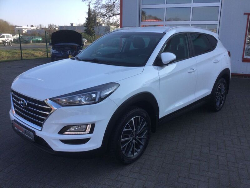 Weiß Gebraucht 2019 Hyundai Tucson SUV | 16.999 € (Fairer Preis) - Bild 1/4