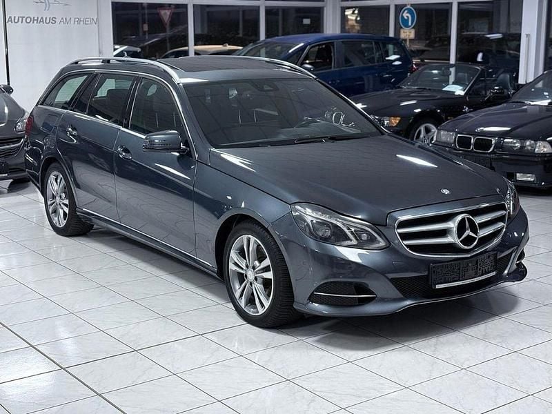 Gebraucht Mercedes E220 170 PS (125 kW) 2016 Grau Limousine