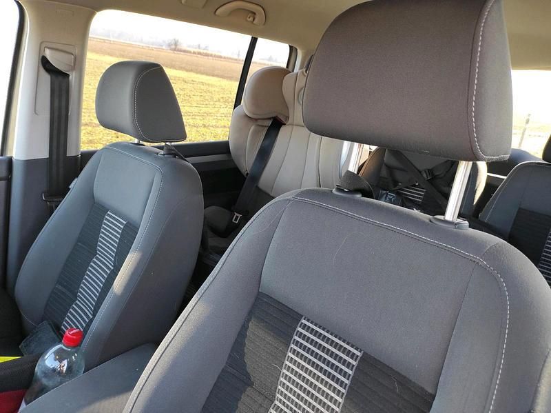 Gebraucht VW Touran 103 PS (75 kW) 2008 Beige Van / Kleinbus