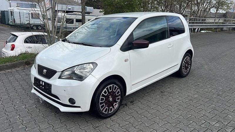 Gebraucht Seat Mii Chic 60 PS (44 kW) 2015 Weiß Kleinwagen