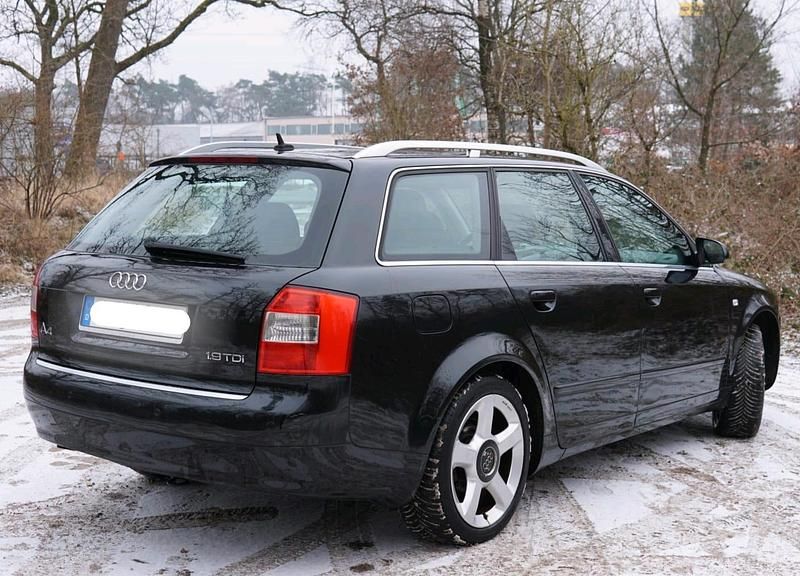 Gebraucht Audi A4 116 PS (85 kW) 2004 Schwarz Kombi