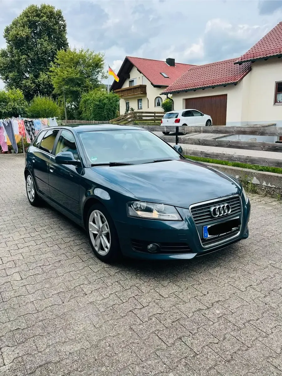 Gebraucht Audi A3 Sportback 160 PS (117 kW) 2009 Grau Kleinwagen