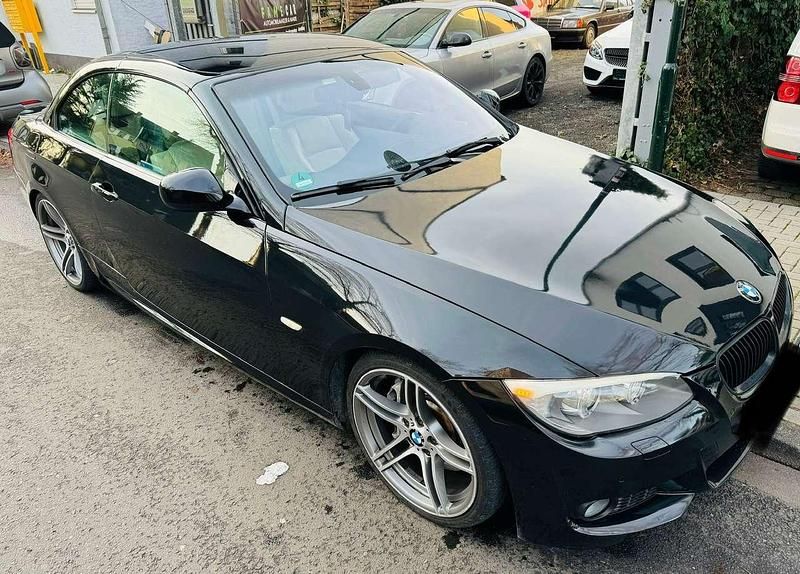 Gebraucht BMW 335 Cabriolet 306 PS (225 kW) 2010 Black sapphire metallic Cabrio