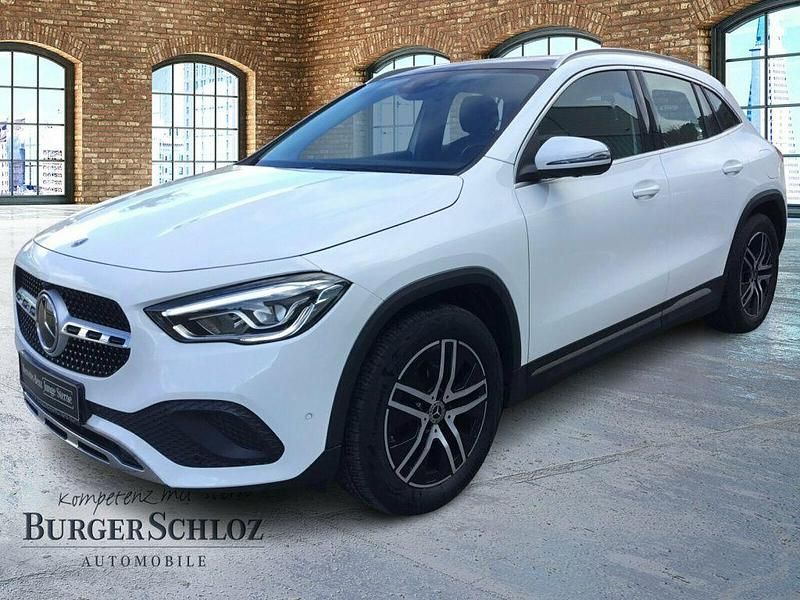 Gebraucht Mercedes GLA220 190 PS (139 kW) 2020 Unilack polarweiß SUV
