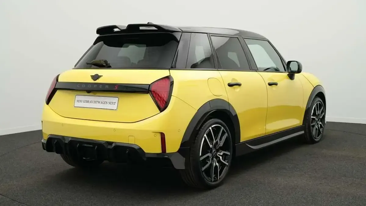Gebraucht Mini John Cooper Works 204 PS (150 kW) 2025 Gelb Kleinwagen
