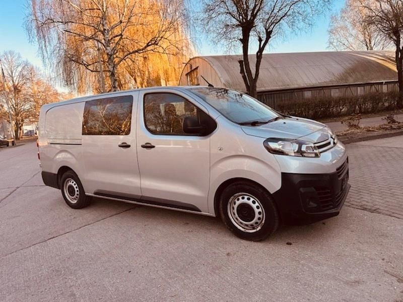 Gebraucht Citroën Jumpy 122 PS (89 kW) 2017 Silber Van / Kleinbus