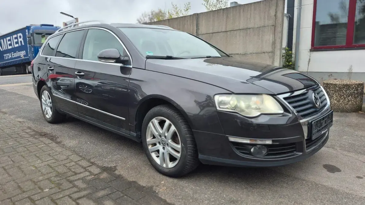 Gebraucht VW Passat 140 PS (102 kW) 2007 Braun Kombi
