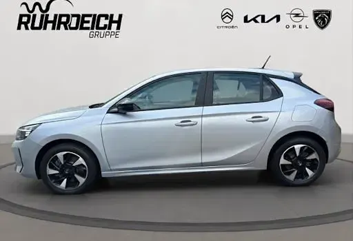 Usado Opel Corsa 100 kW (136 HP) 2024 Prateado Citadino