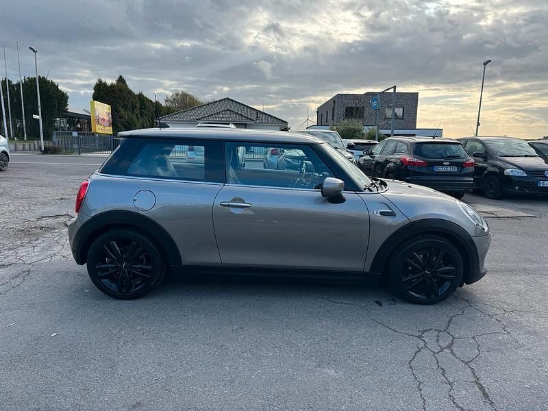 Gebraucht Mini Cooper Chili 136 PS (100 kW) 2020 Grau Kleinwagen