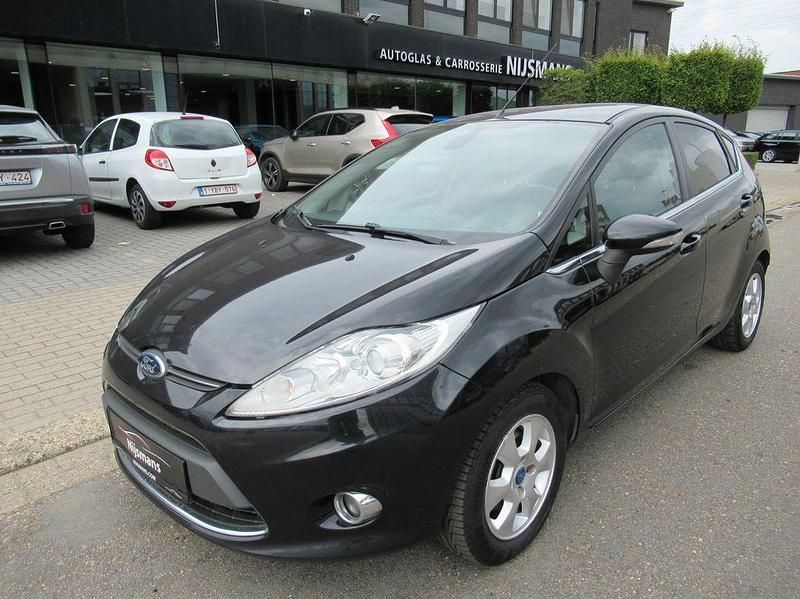 Gebraucht Ford Fiesta Titanium 95 PS (69 kW) 2012 Schwarz Limousine