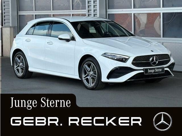 Weiß Gebraucht 2025 Mercedes A250 AMG line Plus Limousine | 36.950 € (Fairer Preis) - Bild 1/4