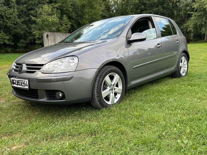 Grau Gebraucht 2008 VW Golf VI United Limousine | 3.500 € (Fairer Preis) - Bild 1/4