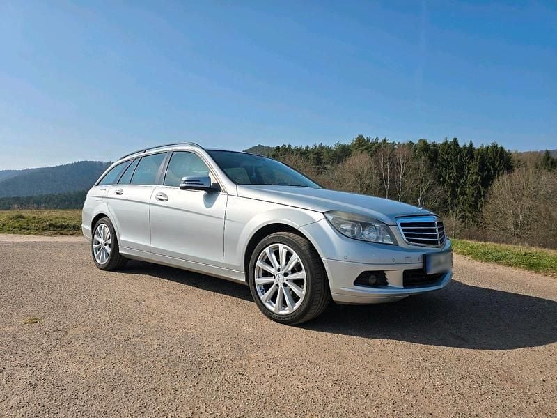 Gebraucht Mercedes 220 170 PS (125 kW) 2008 Silber Kombi