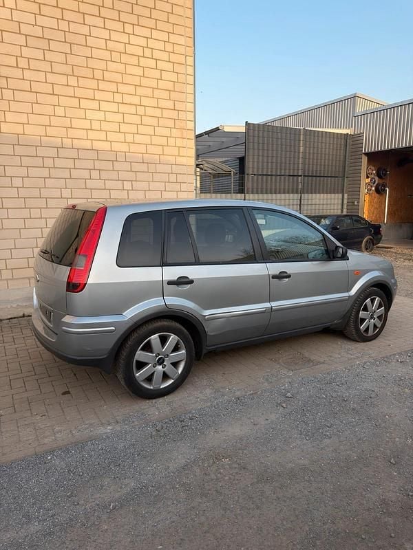 Gebraucht Ford Fusion 101 PS (74 kW) 2004 Silber Kleinwagen