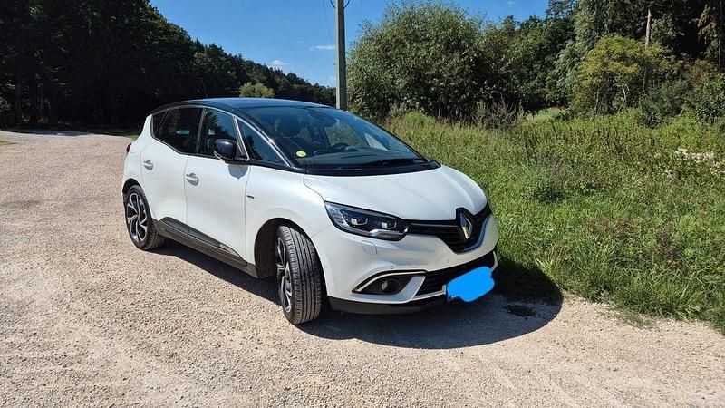 Weiß Gebraucht 2019 Renault Scénic IV Bose Edition Van / Kleinbus | 14.400 € (Guter Preis) - Bild 1/4