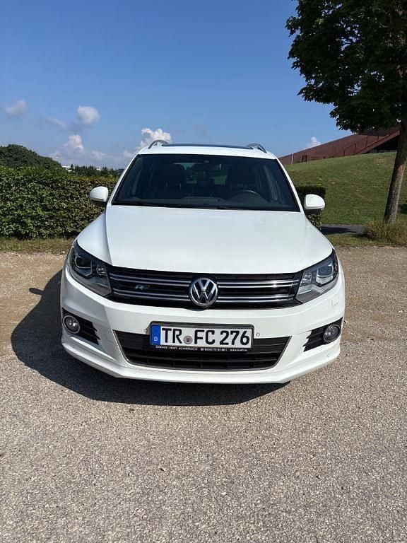 Weiß Gebraucht 2014 VW Tiguan R-line SUV | 12.600 € (Fairer Preis) - Bild 1/4