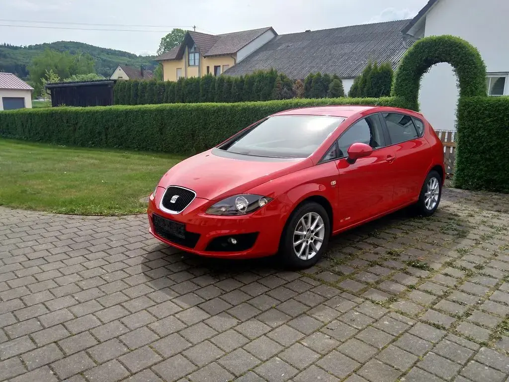 Gebraucht Seat Leon Copa 105 PS (77 kW) 2012 Rot Limousine
