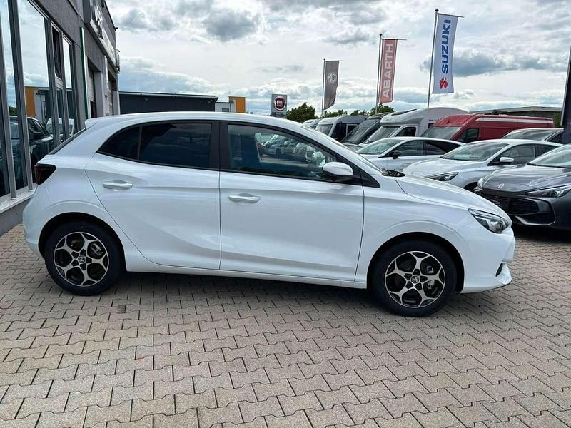 Neu MG MG3 Luxury 194 PS (142 kW) 2026 Dover white Kleinwagen