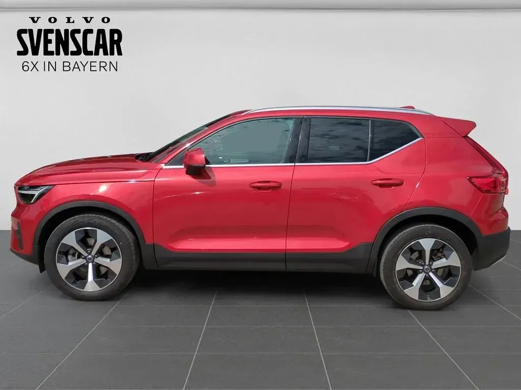 Gebraucht Volvo XC40 Ultimate 197 PS (144 kW) 2023 Fusion red / metallic SUV