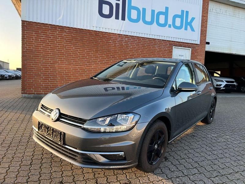 Grau Gebraucht 2017 VW Golf Limousine | 10.700 € (Superpreis) - Bild 1/4