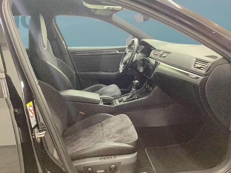 Gebraucht Skoda Superb 190 PS (139 kW) 2022 Schwarz Kombi