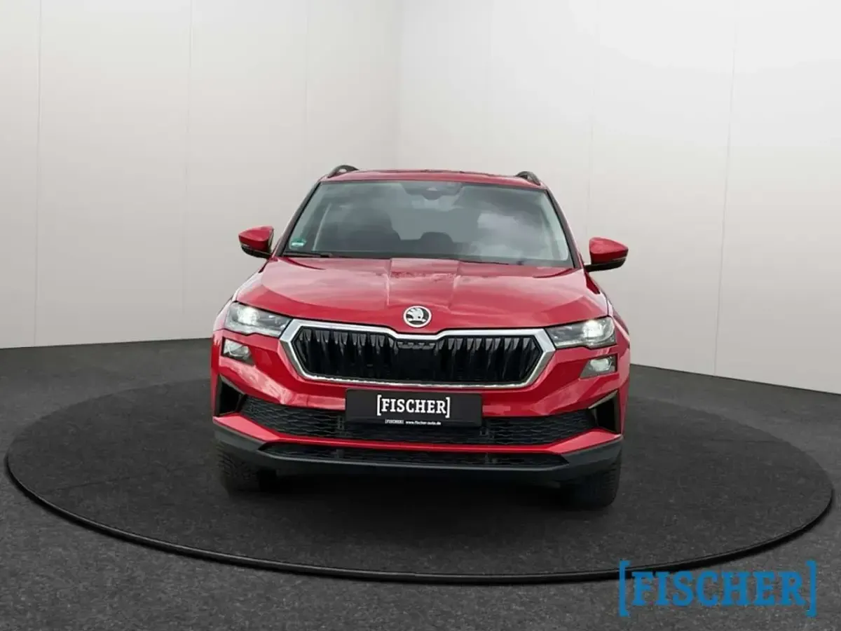 Gebraucht Skoda Karoq Selection 150 PS (110 kW) 2024 Cervena velvet/velvet red SUV